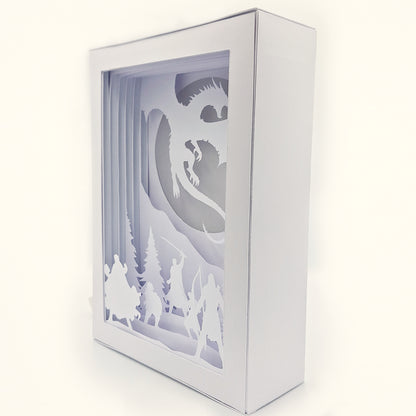 Drache vor Mond, Berge Landschaft, Adventure Party, RPG, DnD, Lampe, LED, Deko, rechte seite